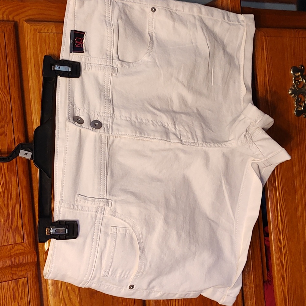 No Boundaries shorts
